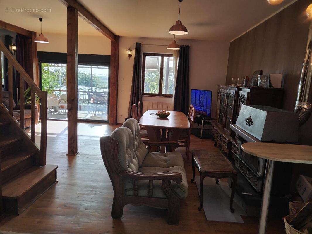 Maison à SERANVILLERS-FORENVILLE