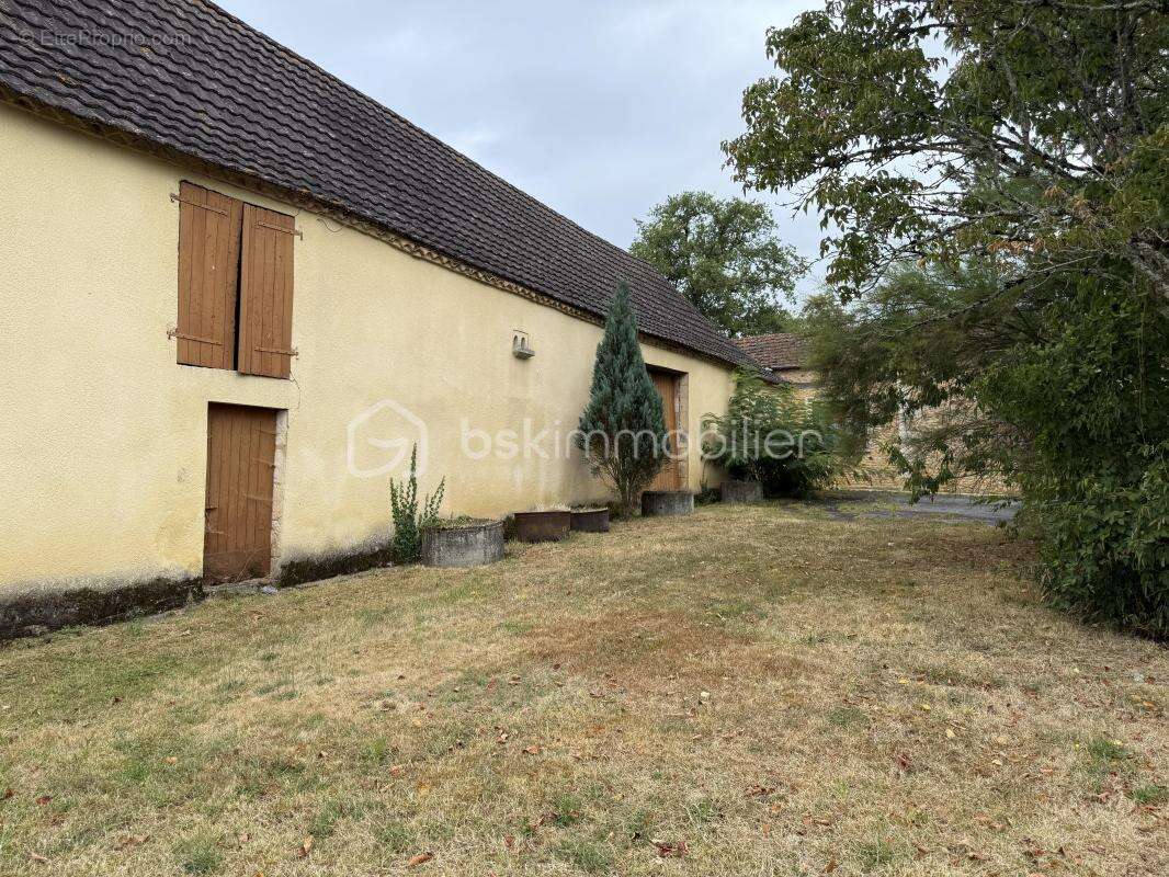 Maison à VEYRINES-DE-VERGT