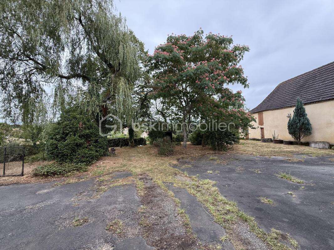 Maison à VEYRINES-DE-VERGT