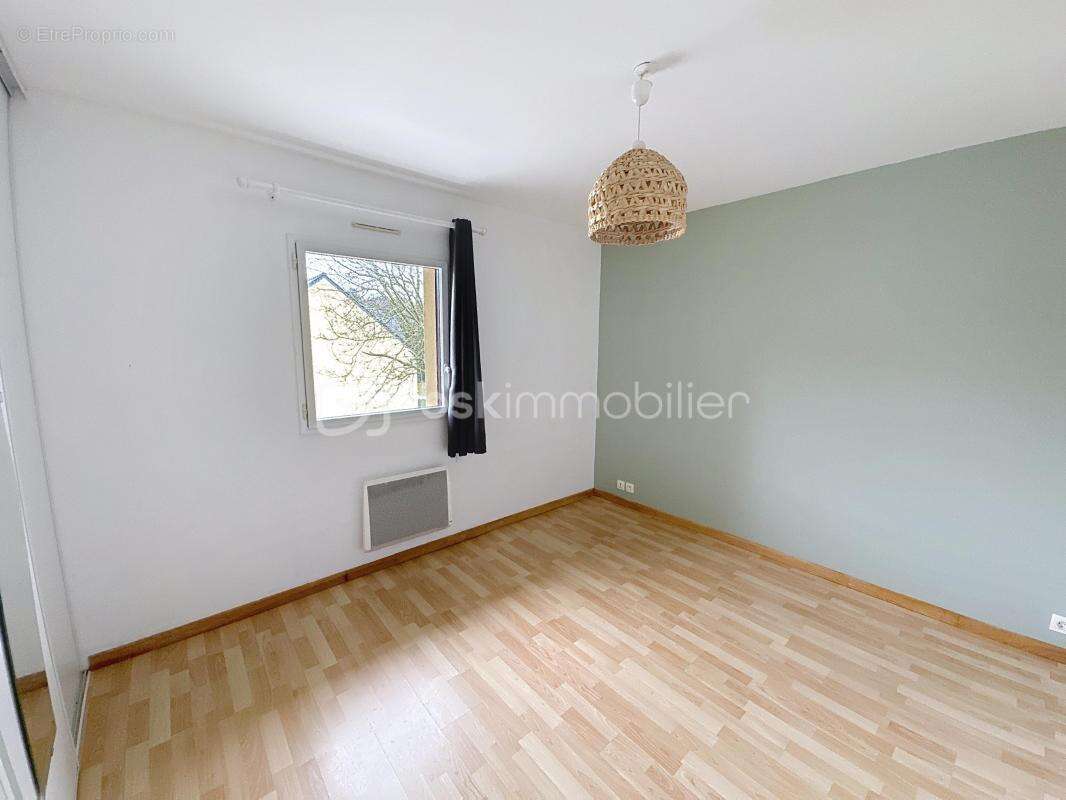 Maison à SAINT-URBAIN