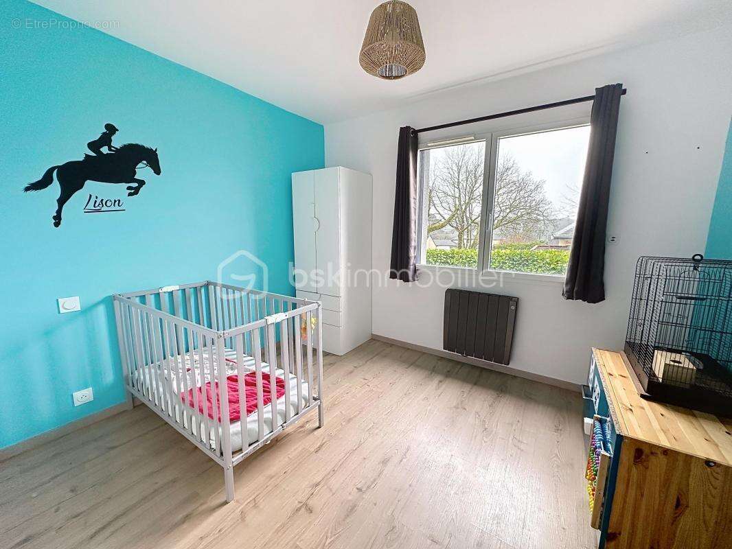 Maison à SAINT-URBAIN