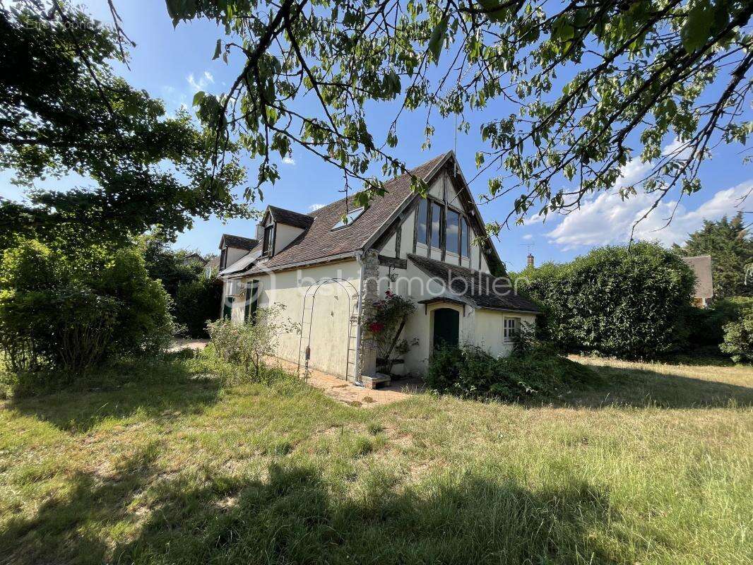 Maison à LA SELLE-EN-HERMOY