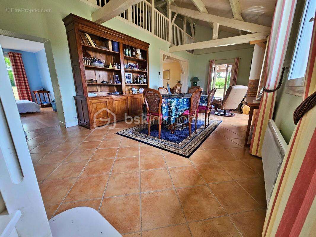 Maison à SAINT-GEIN