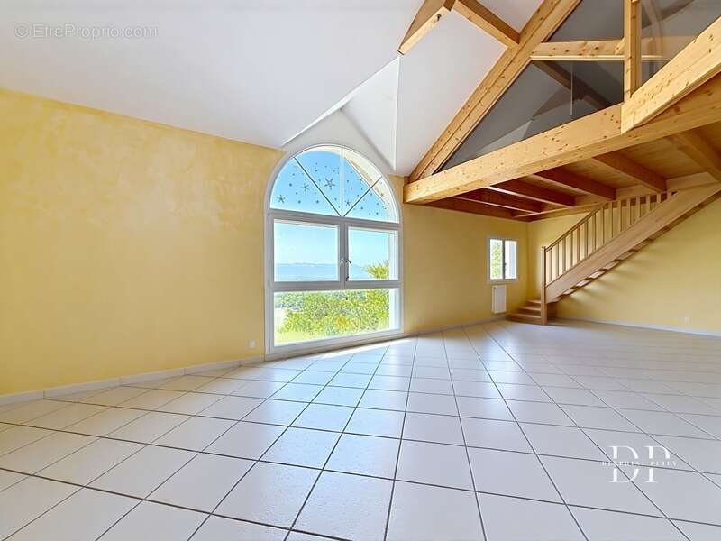 Maison à CRANVES-SALES