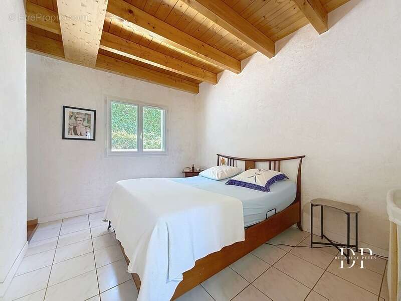 Maison à CRANVES-SALES