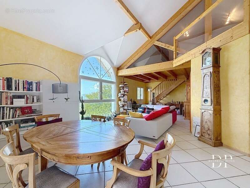 Maison à CRANVES-SALES