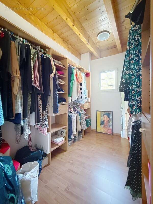 Maison à CRANVES-SALES