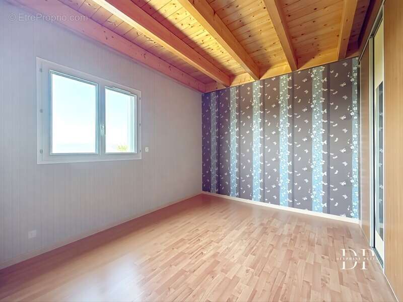 Maison à CRANVES-SALES