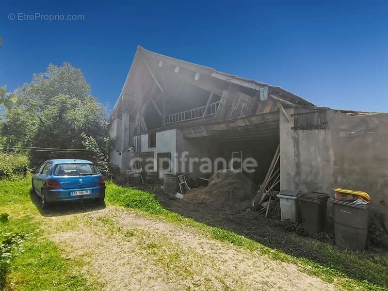 Maison à SAVIGNY-EN-REVERMONT