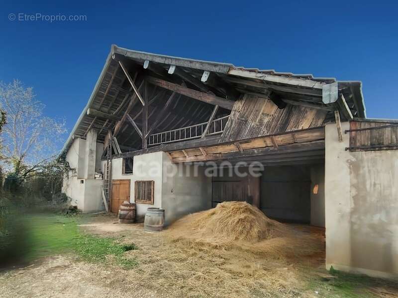 Maison à SAVIGNY-EN-REVERMONT