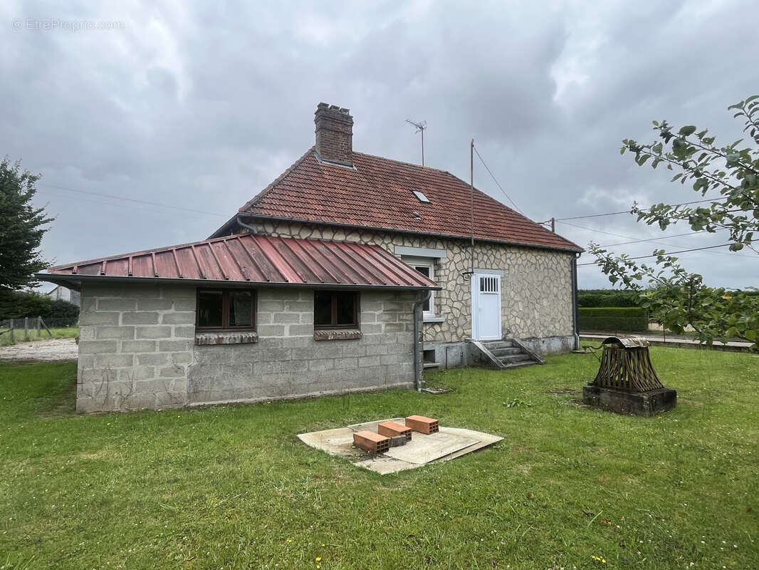 Maison à CAMPNEUSEVILLE