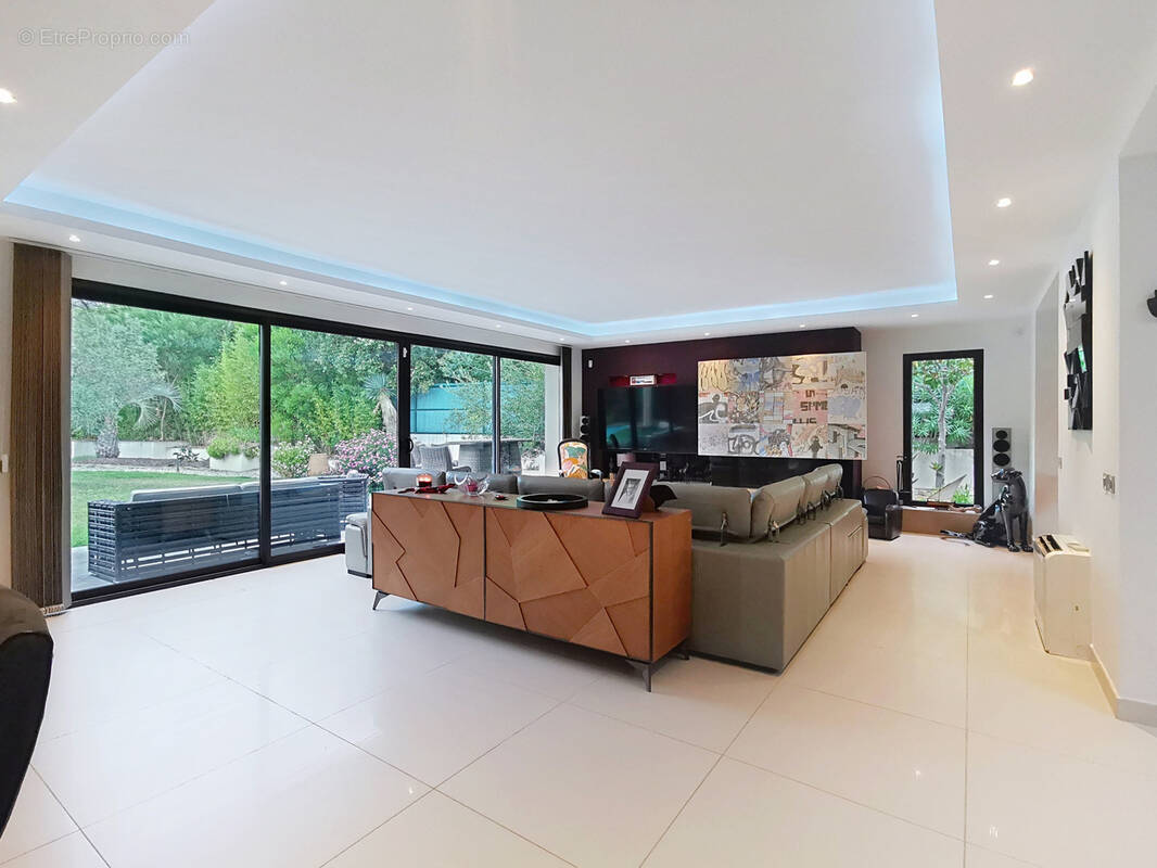 Maison à SAINT-RAPHAEL