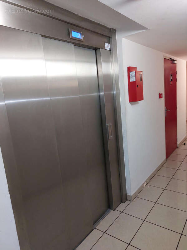 Appartement à SAINT-DENIS