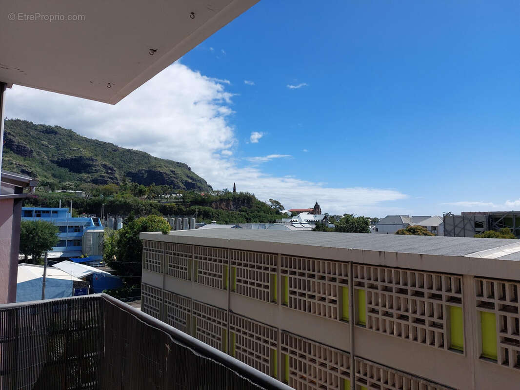 Appartement à SAINT-DENIS