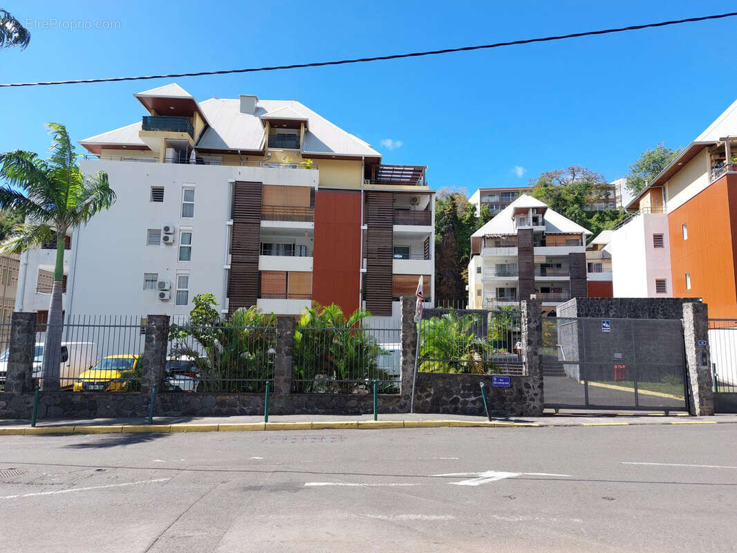 Appartement à SAINT-DENIS