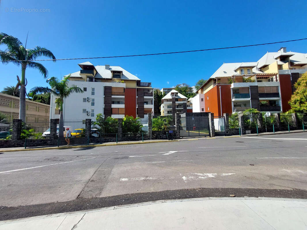 Appartement à SAINT-DENIS