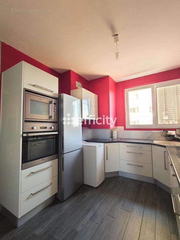 Appartement à LYON-8E