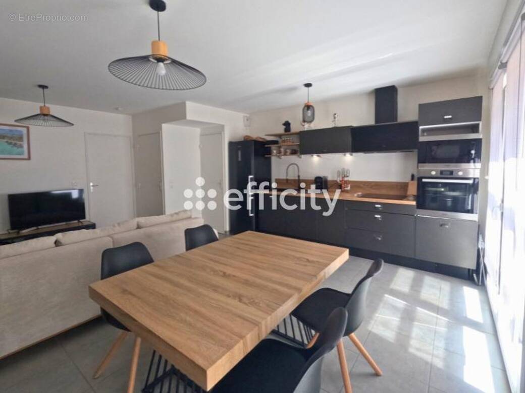 Appartement à MEYZIEU