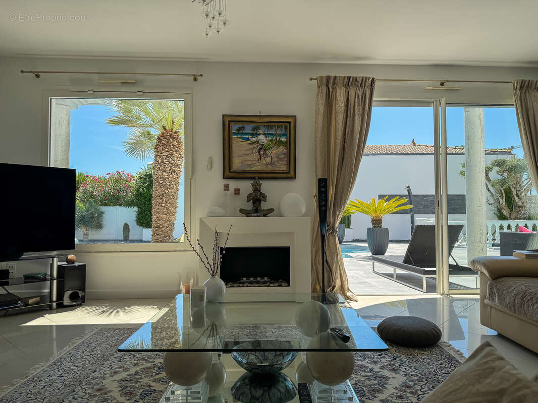 Maison à VAUX-SUR-MER