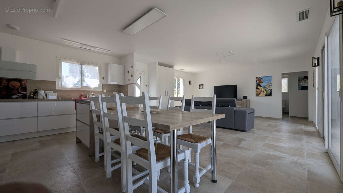 Maison à LA CASSAIGNE