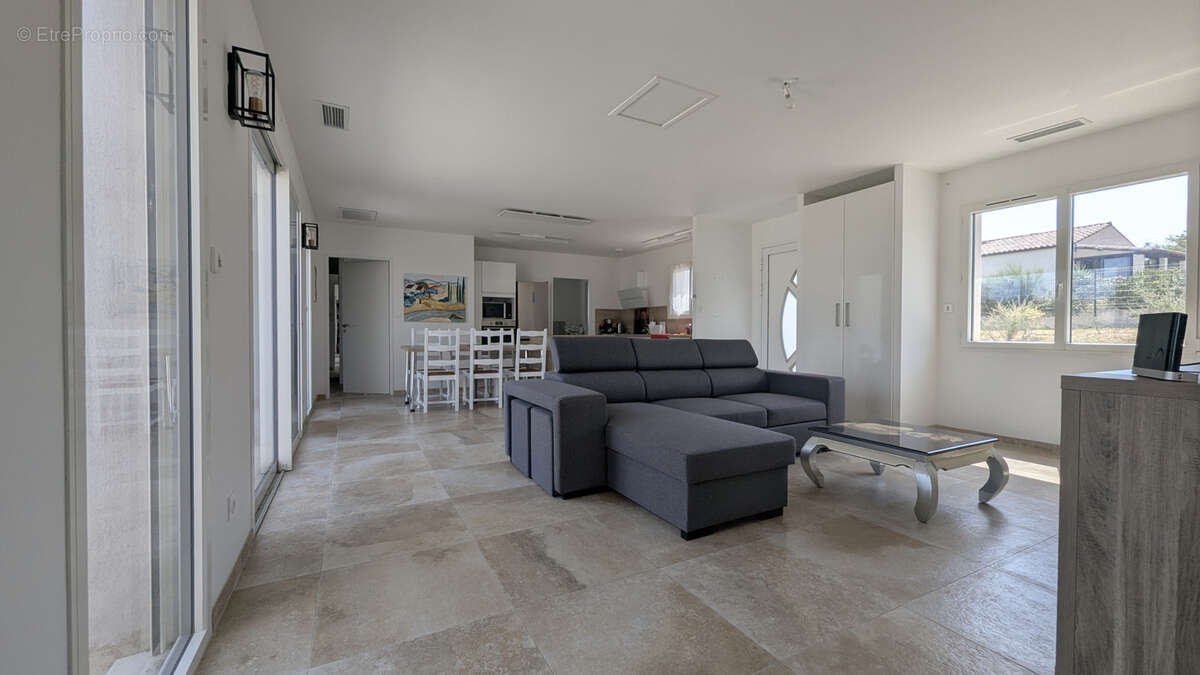 Maison à LA CASSAIGNE