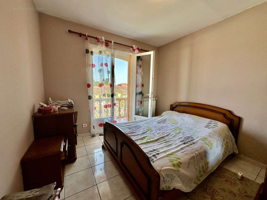 Maison à SAINT-GILLES