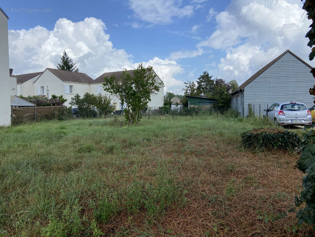 Terrain à LA FERTE-SAINT-AUBIN