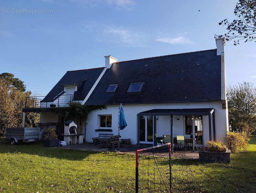 Maison à PLOMODIERN