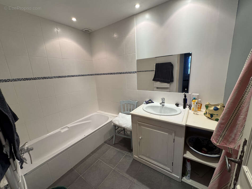 Maison à PAYRIN-AUGMONTEL