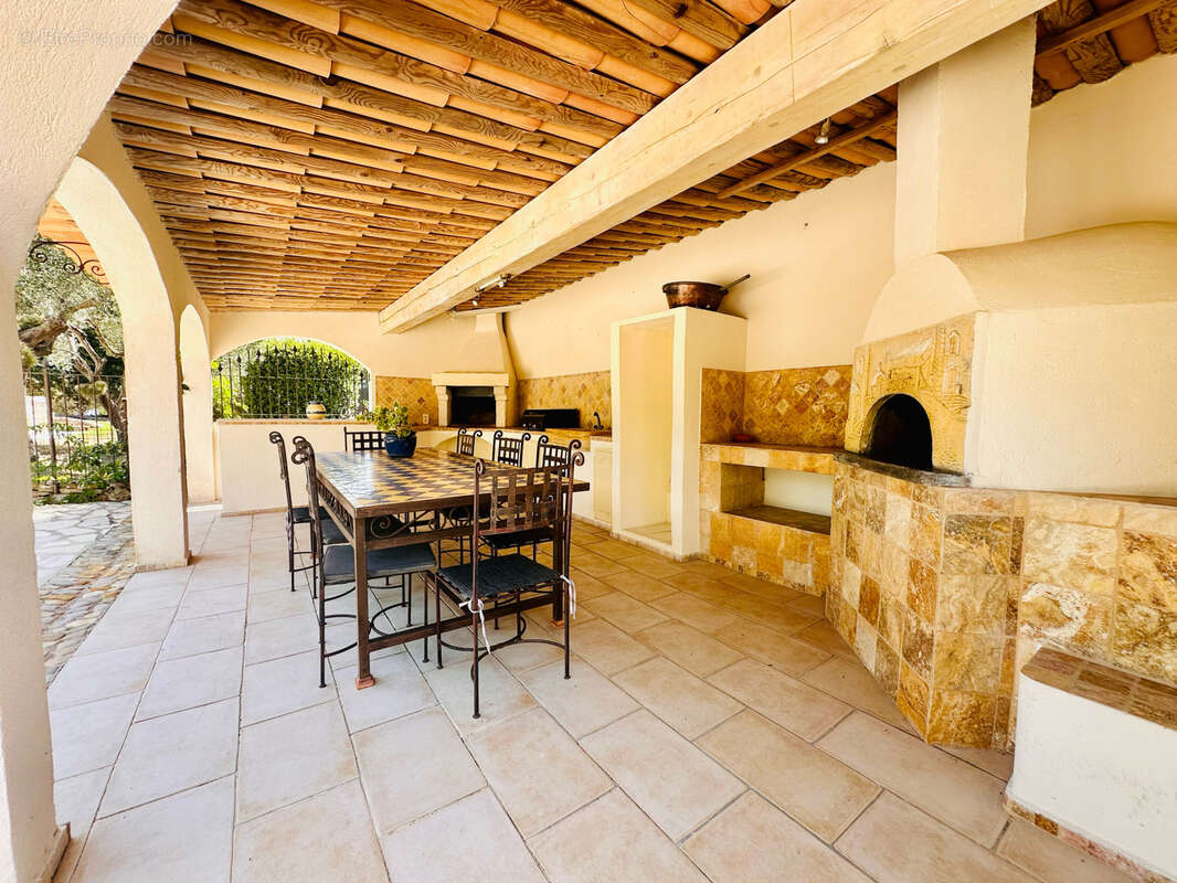 Maison à PEYMEINADE