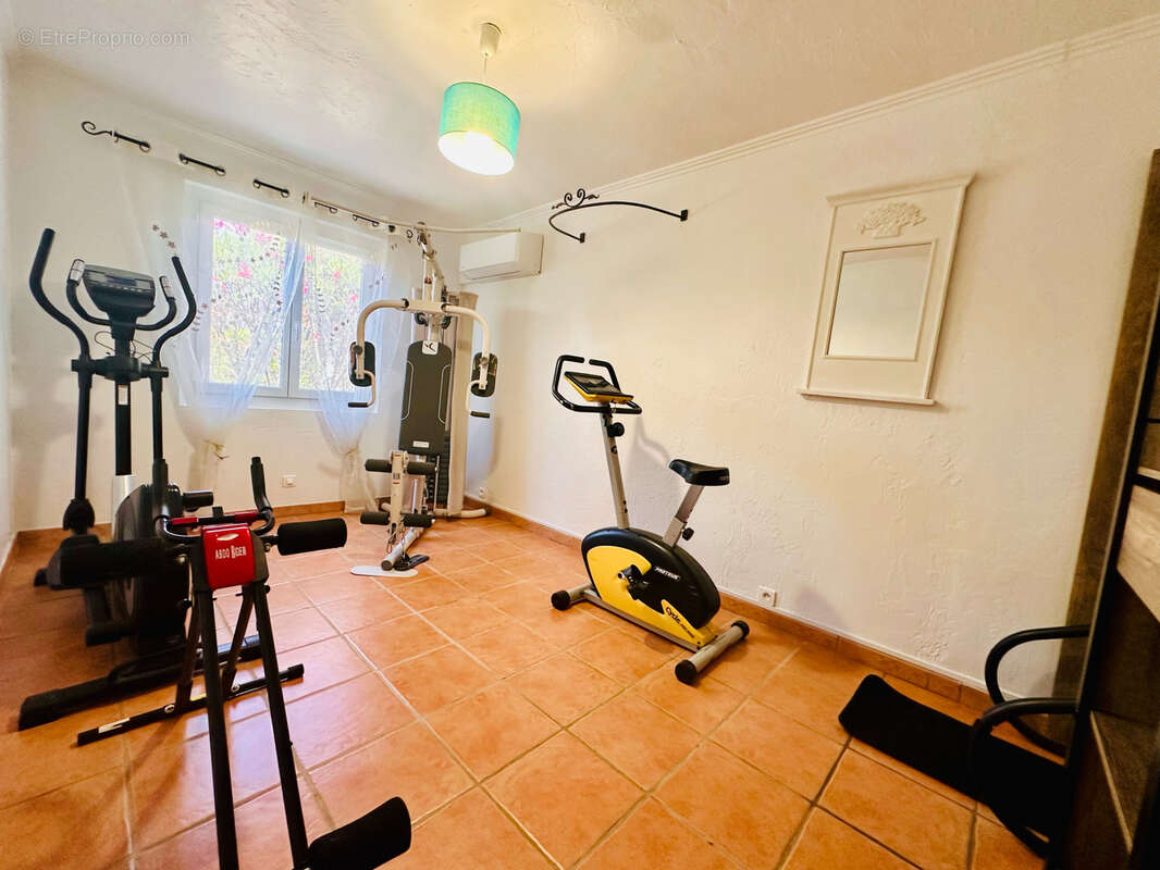 Maison à PEYMEINADE