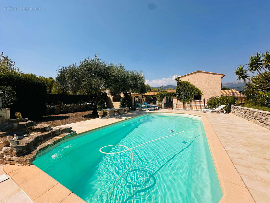 Maison à PEYMEINADE