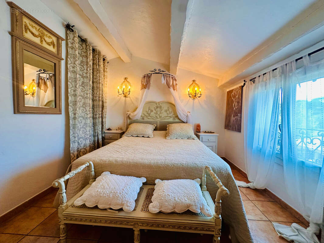 Maison à PEYMEINADE