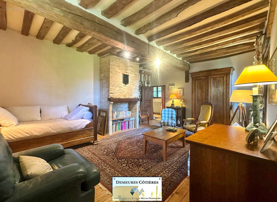 Maison à MONTIVILLIERS