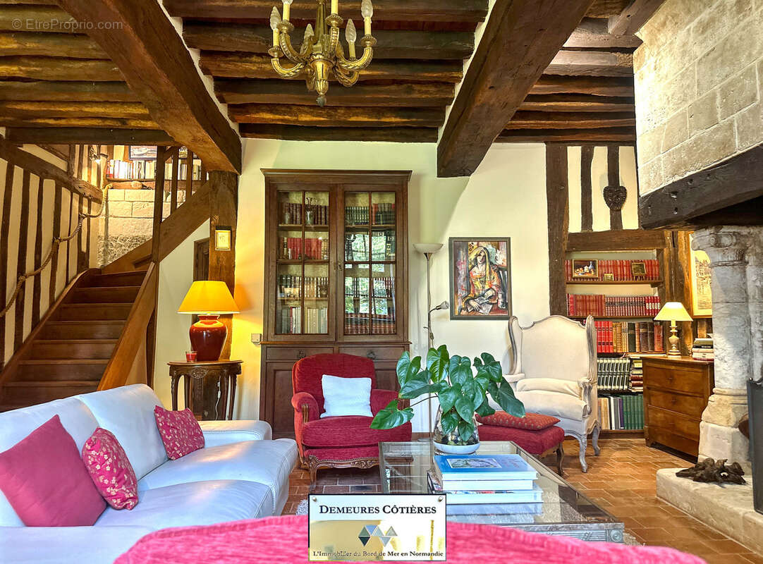 Maison à MONTIVILLIERS