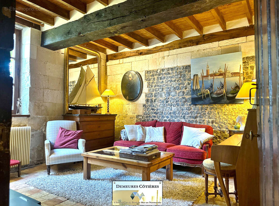 Maison à MONTIVILLIERS