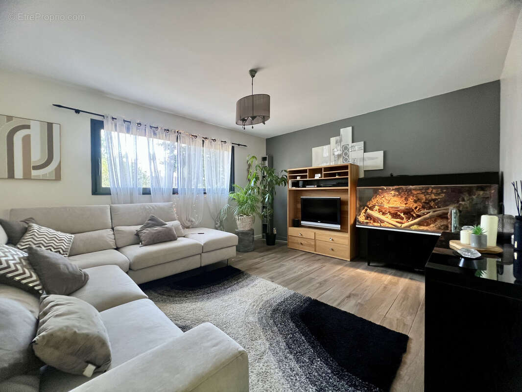 Maison à L&#039;ISLE-JOURDAIN