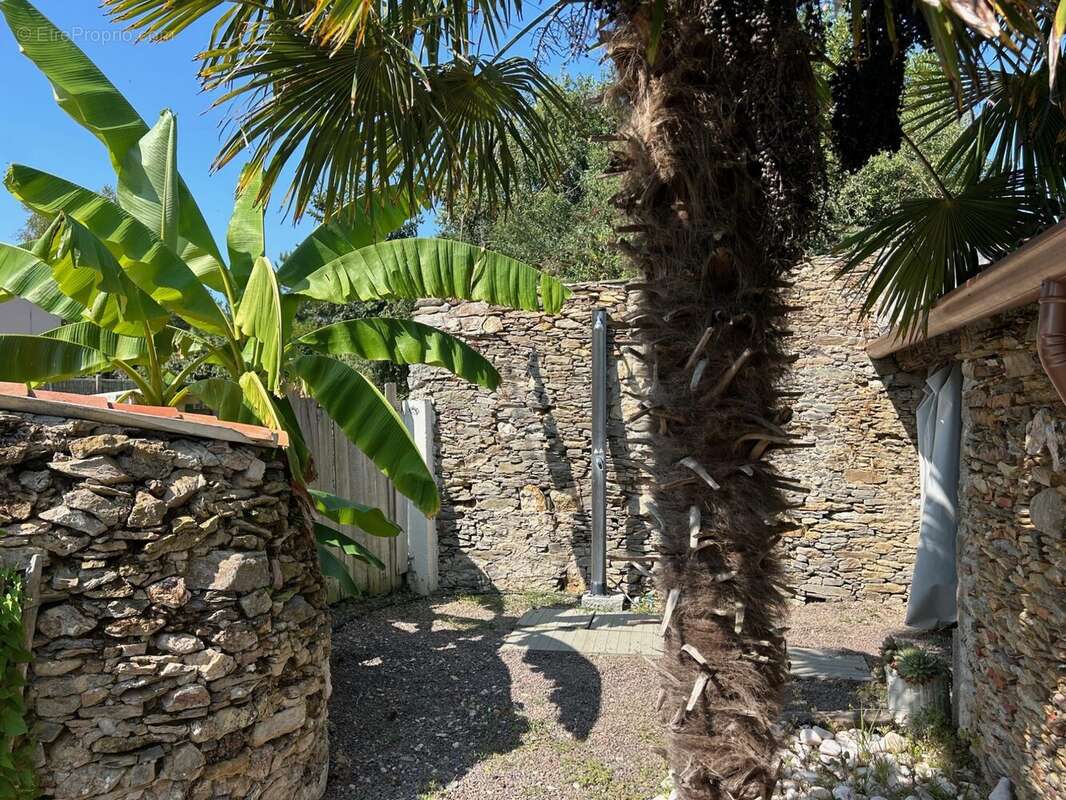 Maison à GROSBREUIL