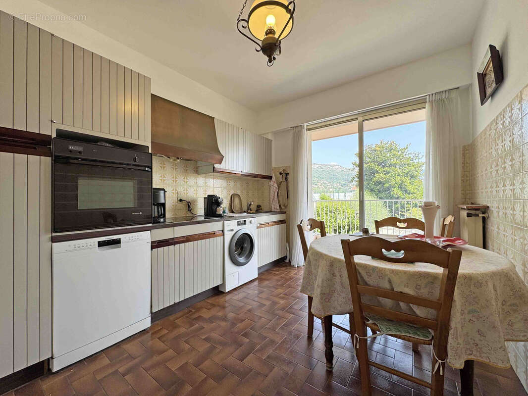 Appartement à VENCE