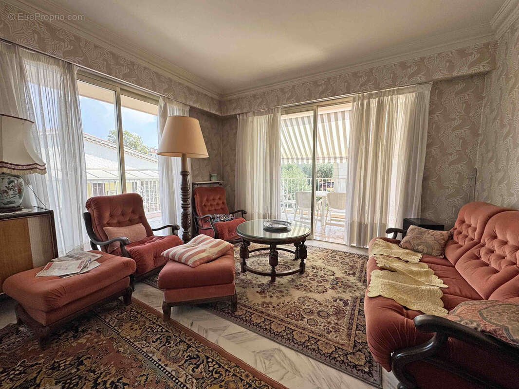 Appartement à VENCE