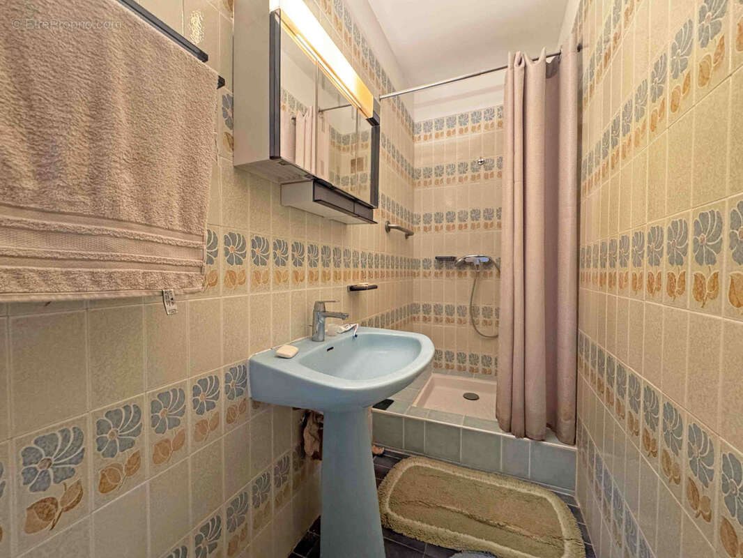 Appartement à VENCE