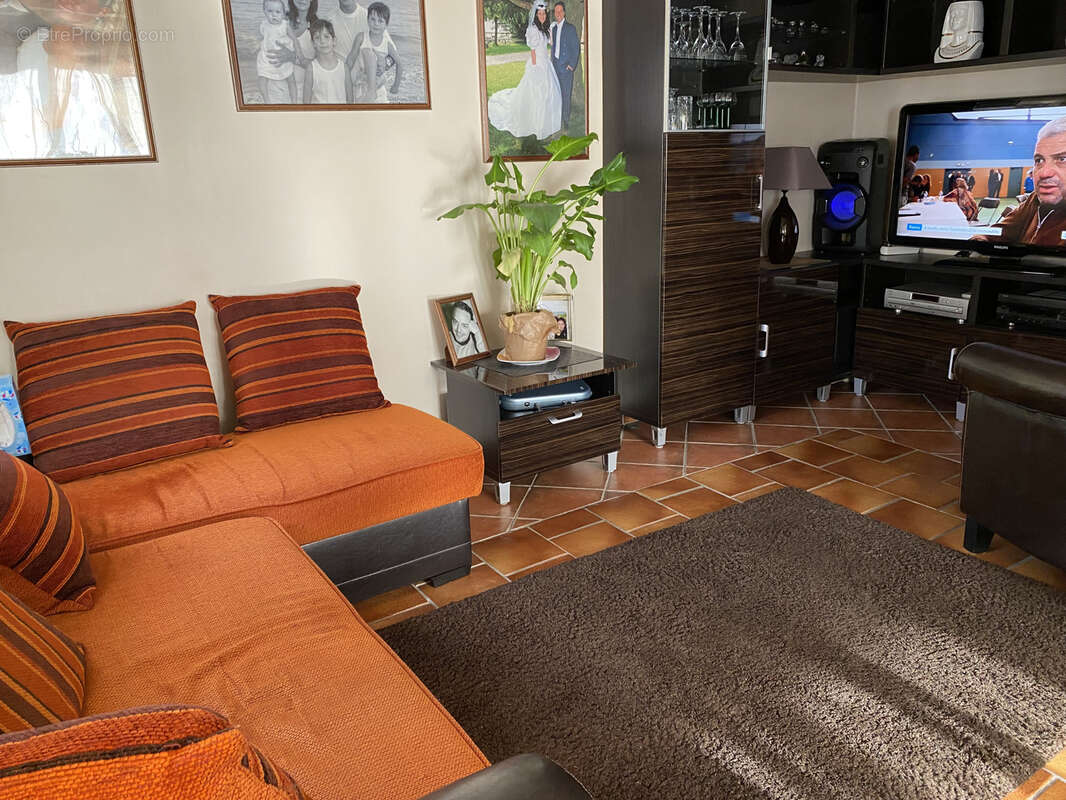 Maison à PARAY-VIEILLE-POSTE