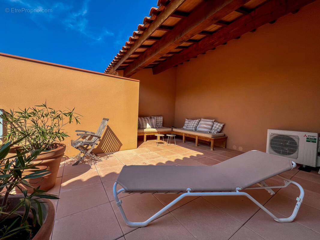 Appartement à LORGUES