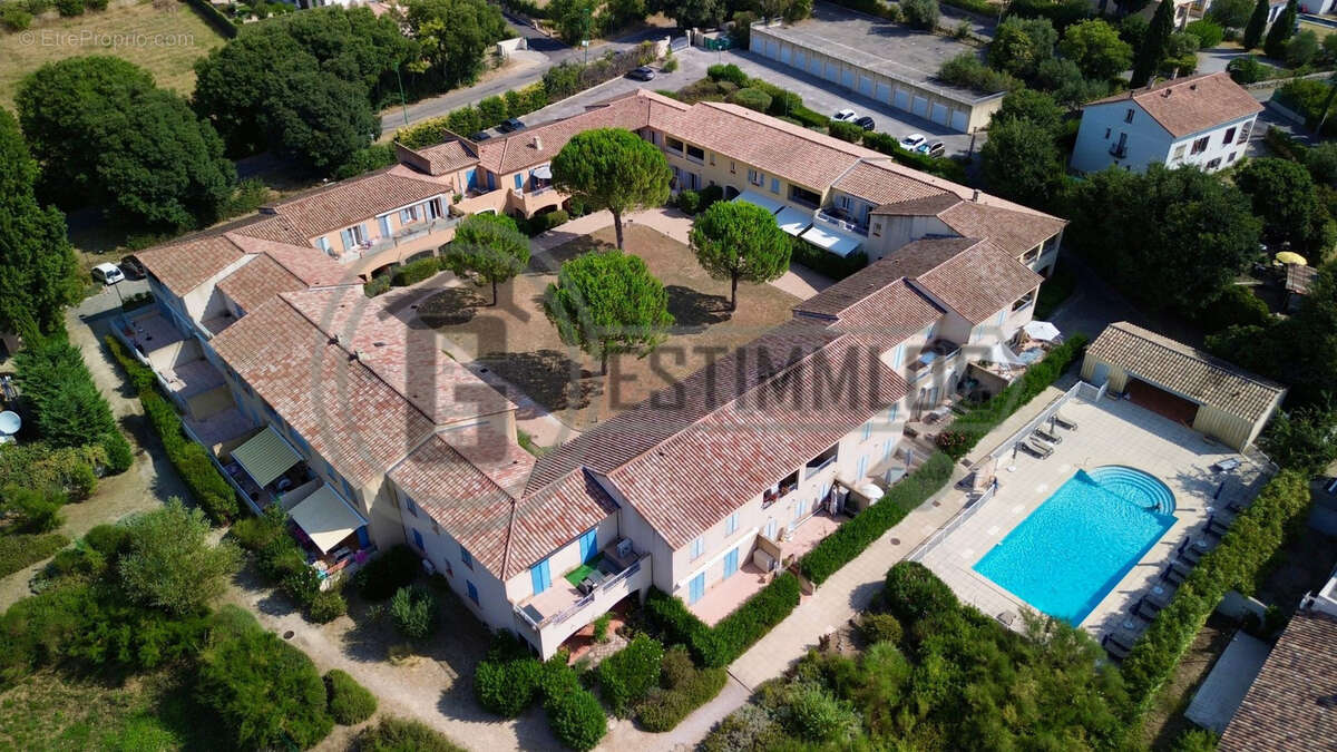 Appartement à LORGUES