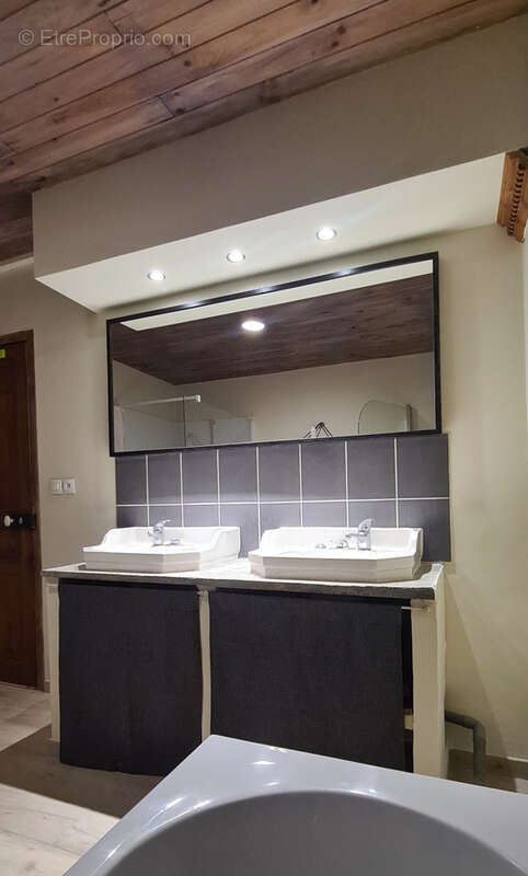 Maison à LES VASTRES