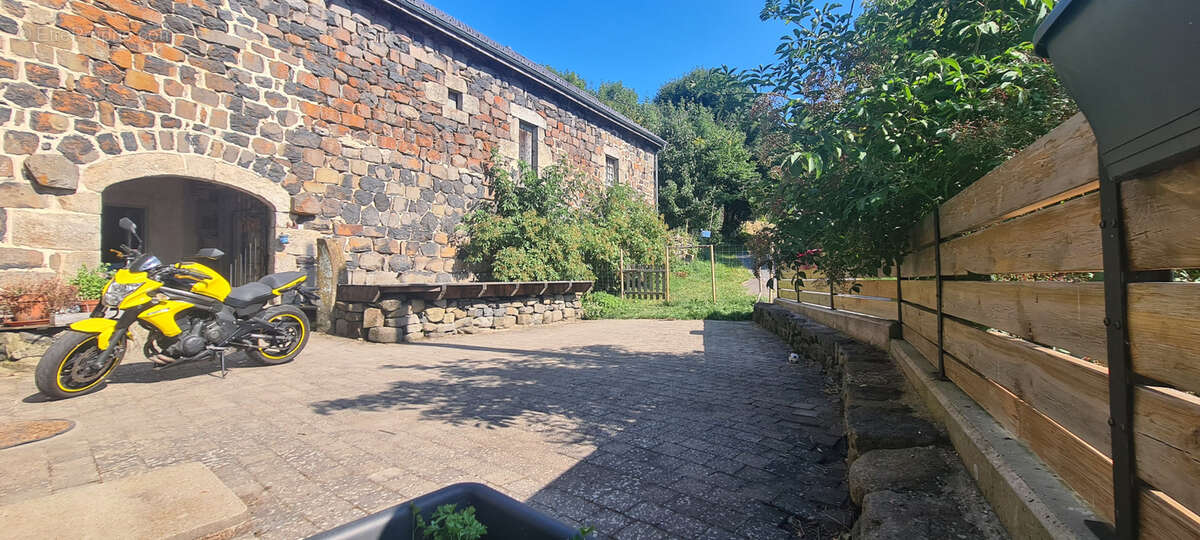 Maison à LES VASTRES