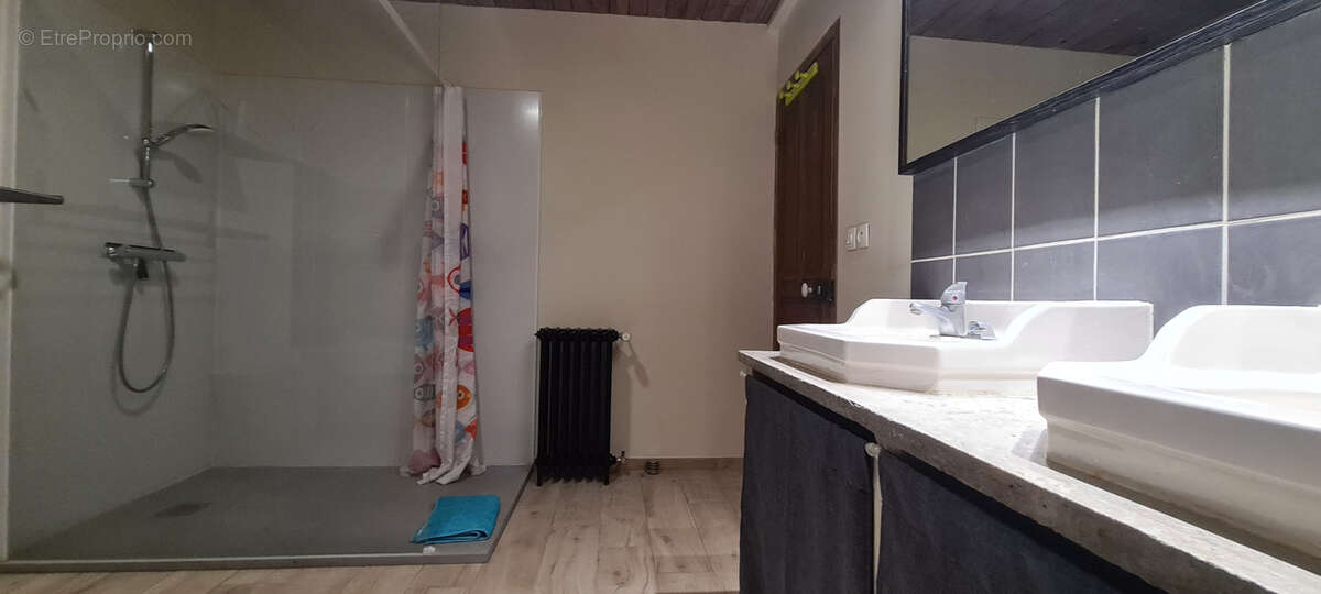 Maison à LES VASTRES