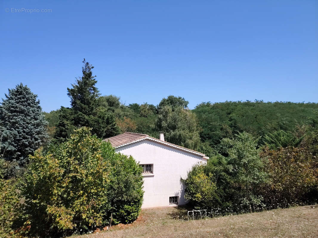 Maison à SALAISE-SUR-SANNE