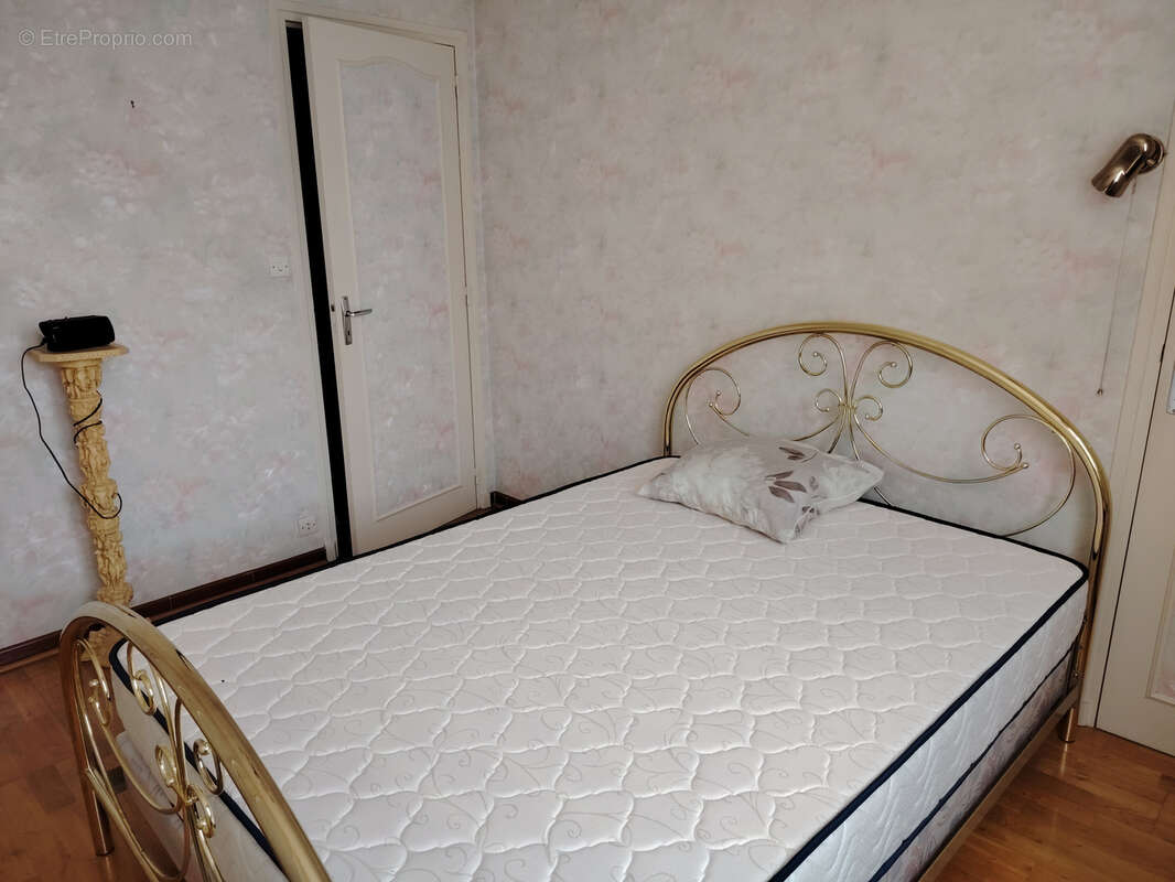 Maison à SALAISE-SUR-SANNE