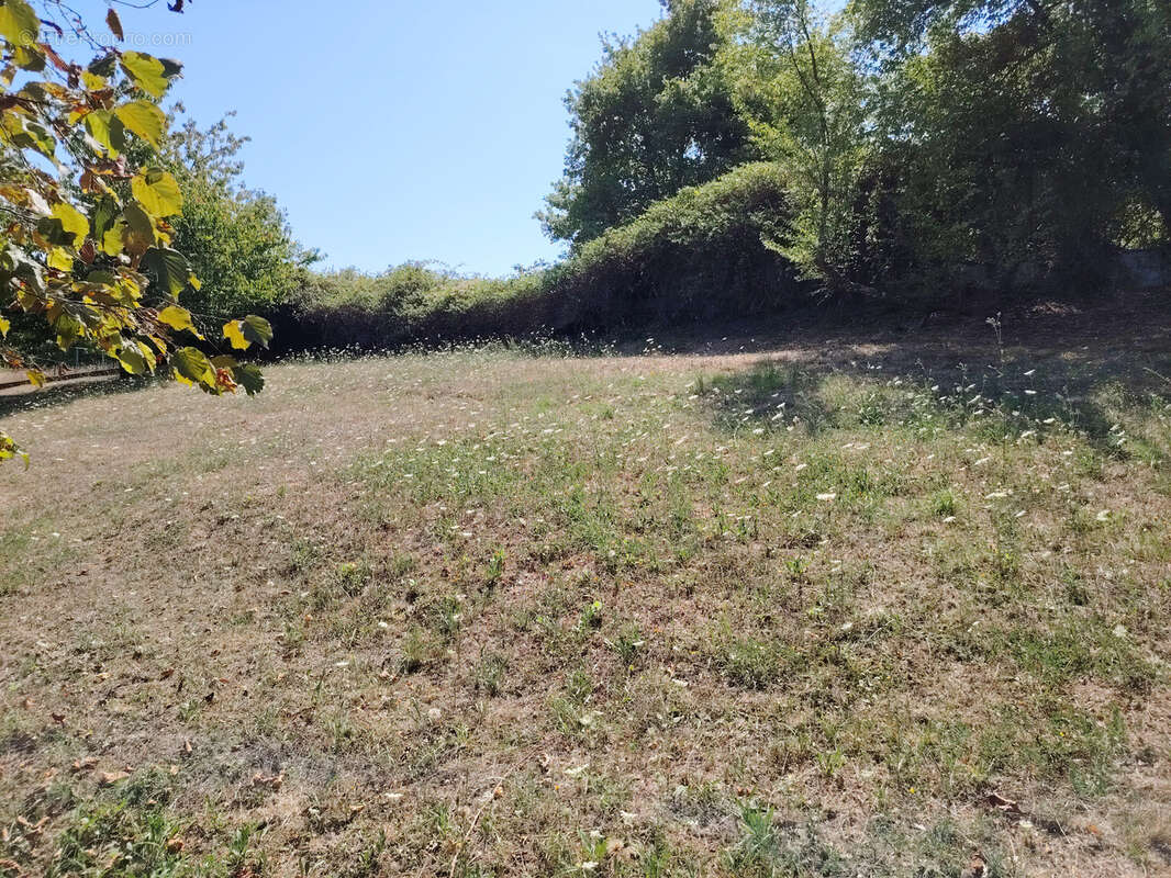 Maison à SALAISE-SUR-SANNE